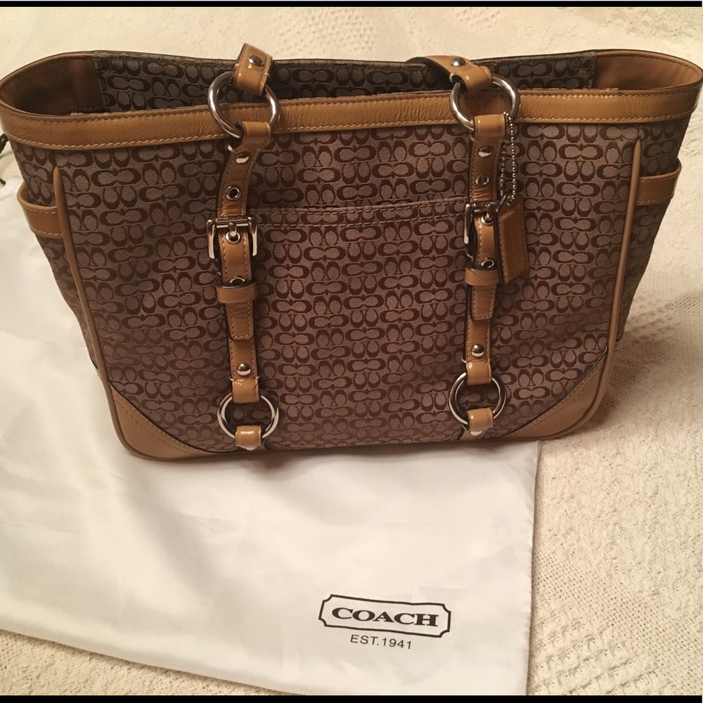 Coach ClassicBucket Bag - Authentic & Like New